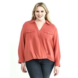 🎉NWT🎉 Coral colored Lightweight Shirt with hi/lo hem